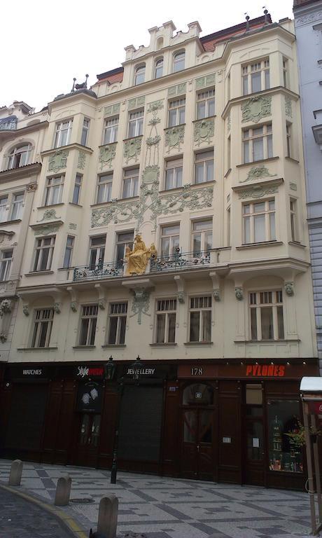 פראג Charles IV Apartments מראה חיצוני תמונה