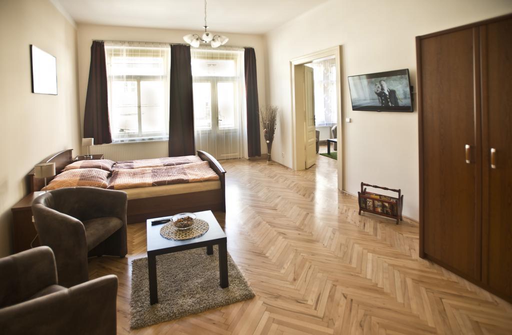 פראג Charles IV Apartments מראה חיצוני תמונה