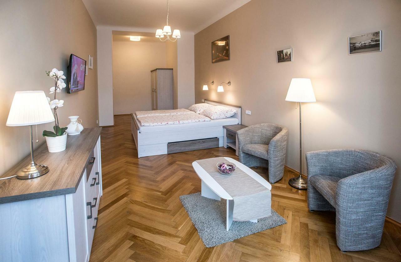 פראג Charles IV Apartments מראה חיצוני תמונה